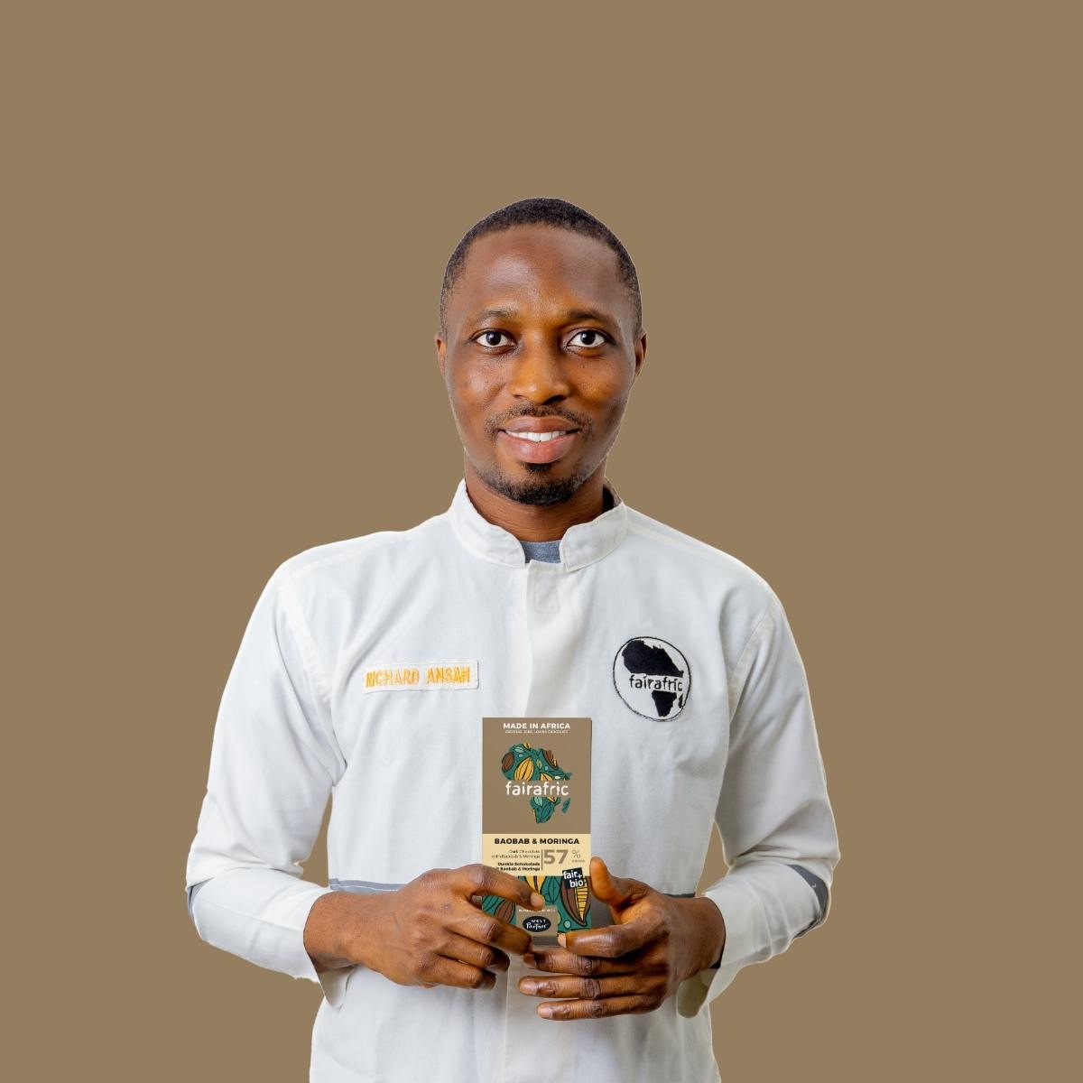 57% Organic Dark Chocolate with Baobab and Moringa I Vegan